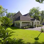 Moulin De Mombreux Hotel