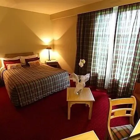 Moulin De Mombreux 3*