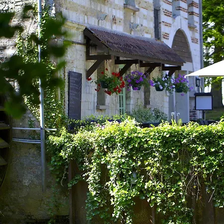 Moulin De Mombreux Hotel